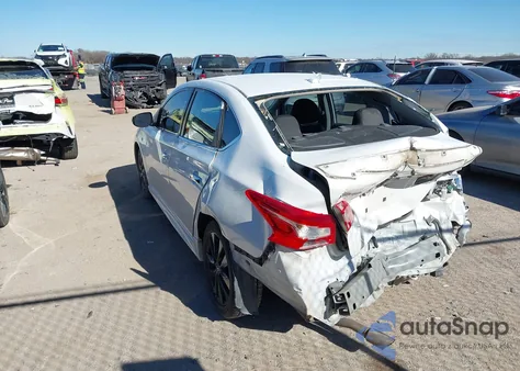 2017 Nissan Sentra Sr z USA, uszkodzony, nr VIN 3N1AB7AP9HY373514